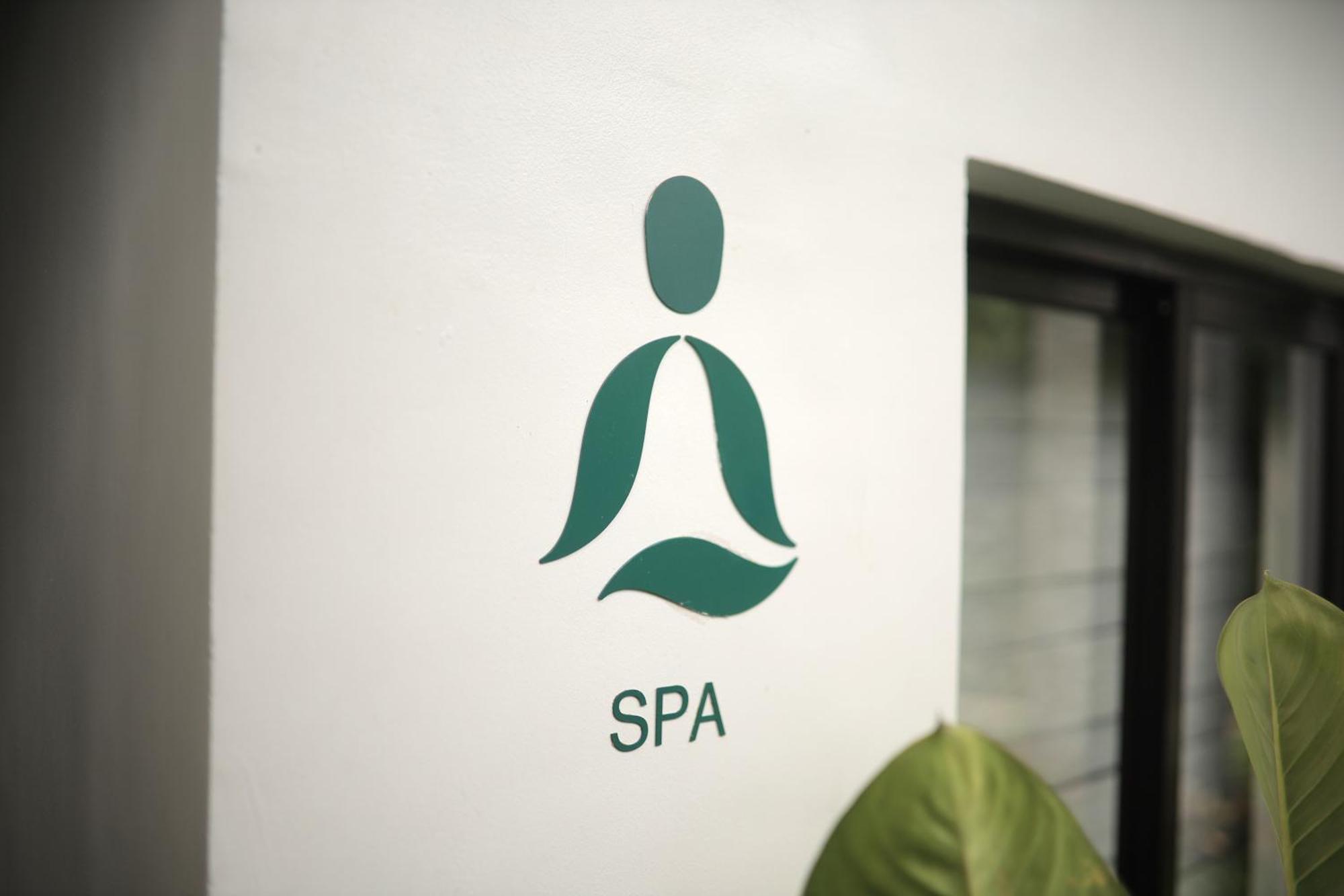 Likha Wellness Resort 利帕 外观 照片